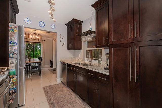 Image 15 of 28 For 7509 40th Pl