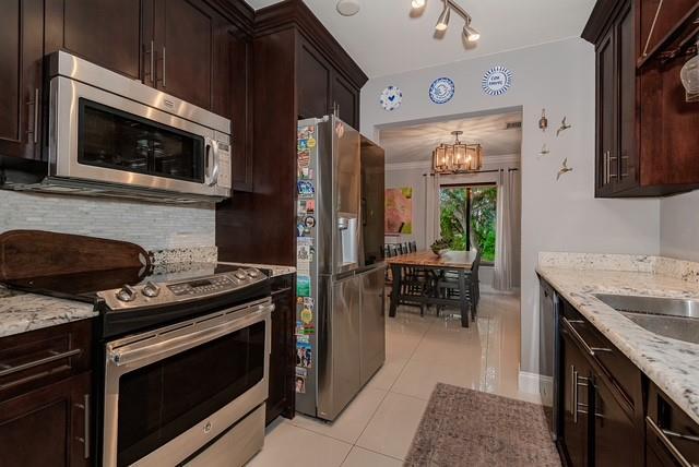 Image 16 of 28 For 7509 40th Pl