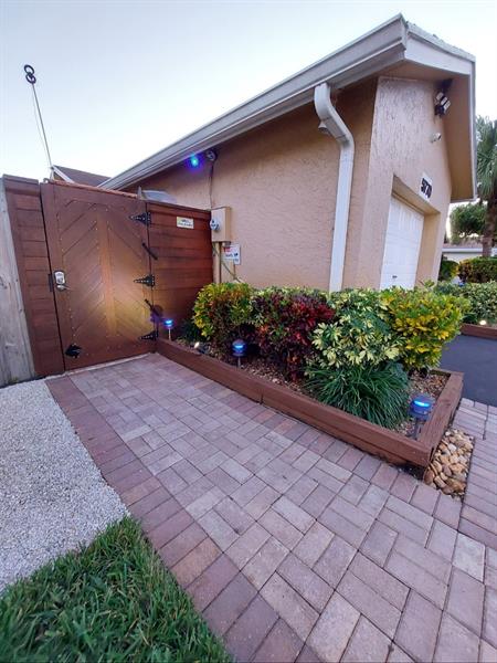 Image 3 of 17 For 5770 191st Ter