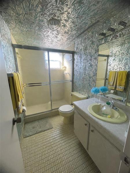 Image 7 of 18 For 604 2nd St  231