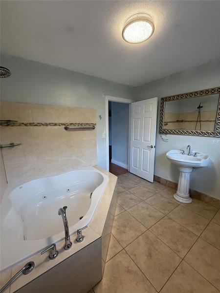 Image 5 of 12 For 4021 1st St  4021