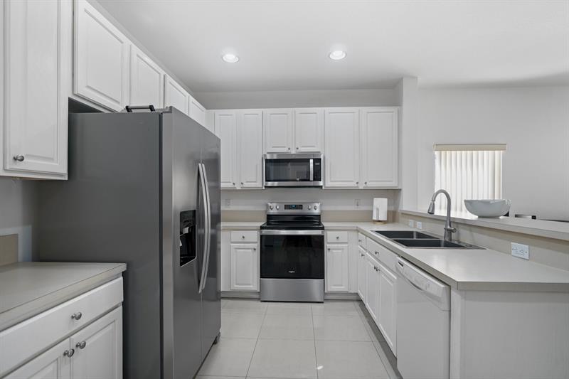 Image 10 of 25 For 13758 31st St