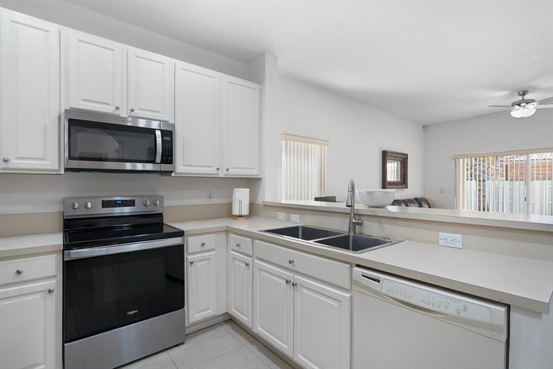 Image 12 of 25 For 13758 31st St