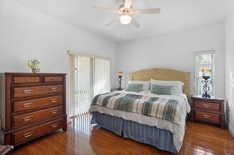 Image 13 of 25 For 13758 31st St