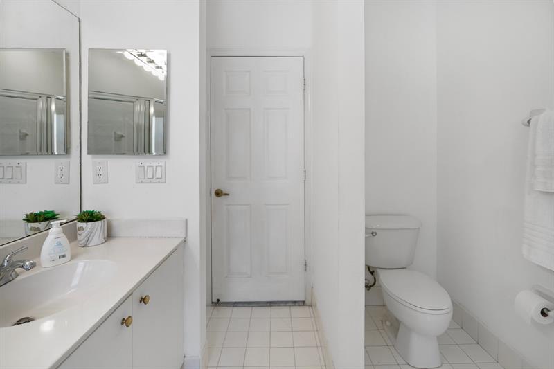 Image 16 of 25 For 13758 31st St