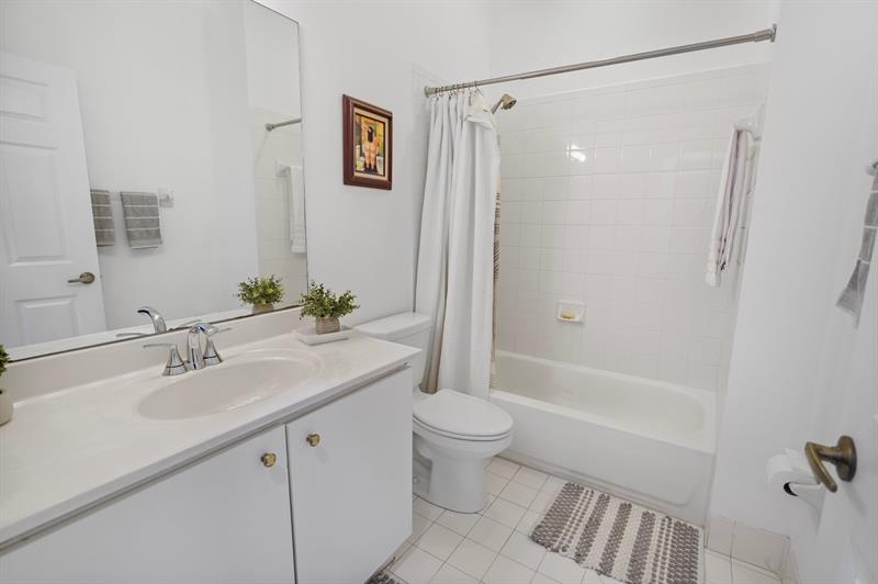 Image 18 of 25 For 13758 31st St