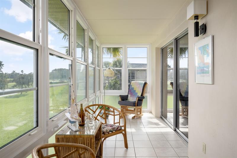 Image 12 of 45 For 40 Vista Gardens Trl  201