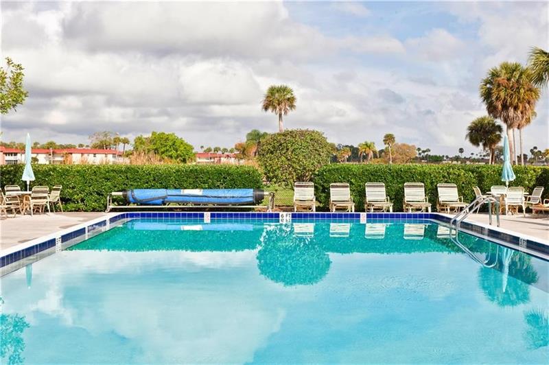 Image 13 of 45 For 40 Vista Gardens Trl  201