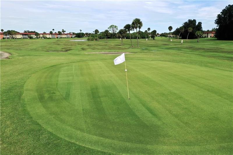 Image 7 of 45 For 40 Vista Gardens Trl  201