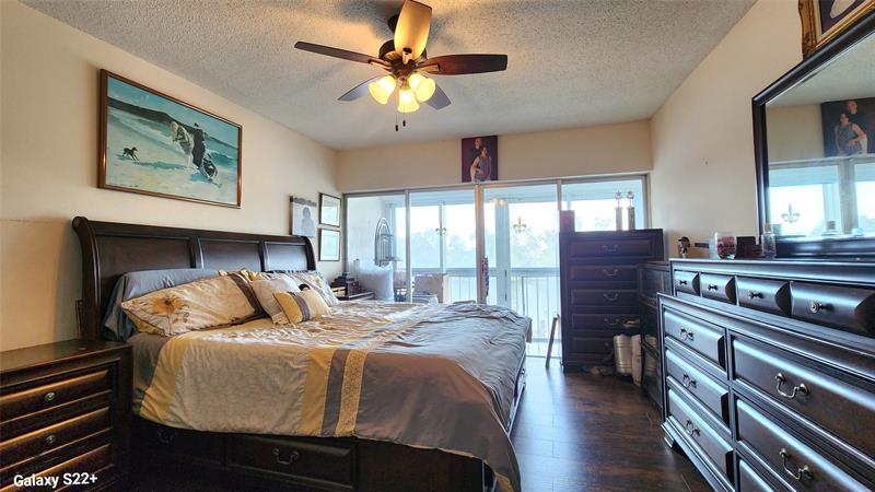 Image 8 of 20 For 1319 Hillsboro Blvd  208