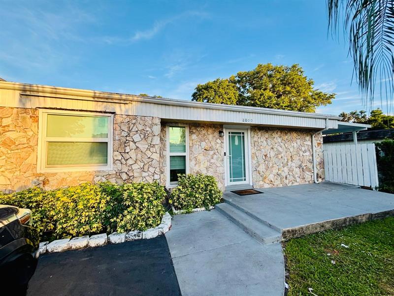 Image 3 of 11 For 8000 74th Ter