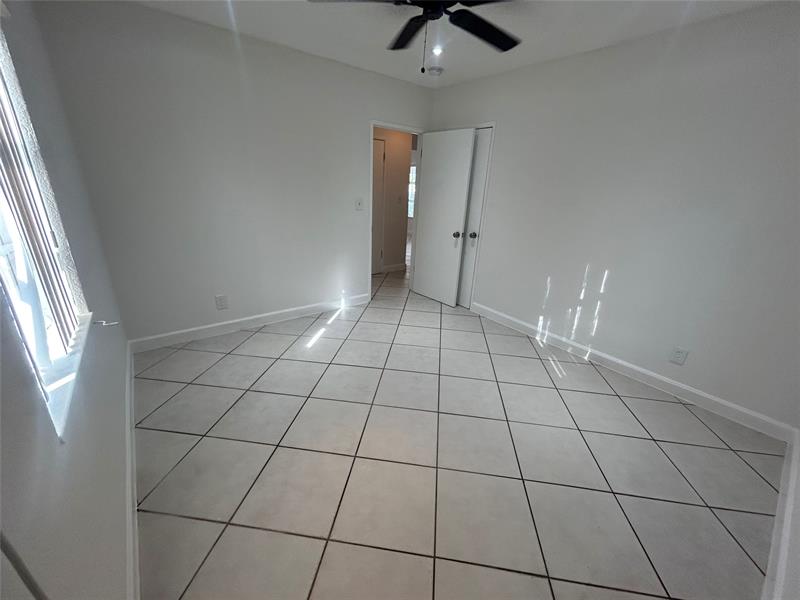 Image 10 of 13 For 408 7th Ave 15