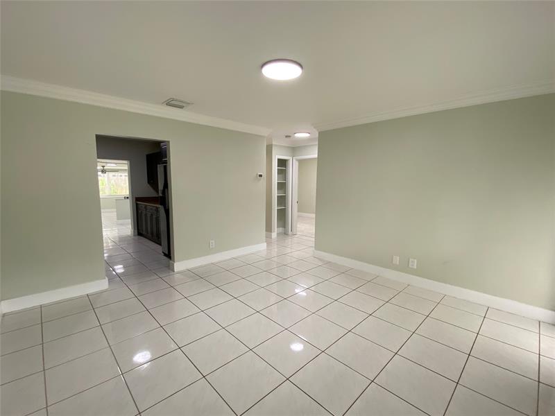 Image 4 of 20 For 1610 62nd St