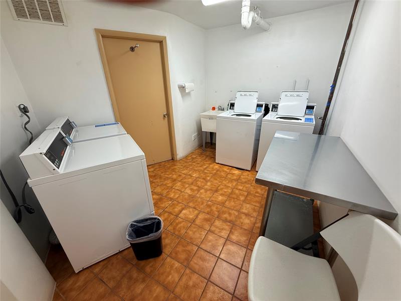 Image 21 of 23 For 201 Ocean Blvd  506