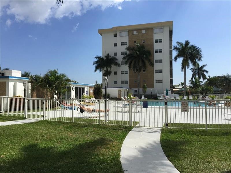 Image 15 of 24 For 3040 16th Ave  303 A