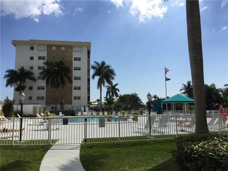 Image 16 of 24 For 3040 16th Ave  303 A