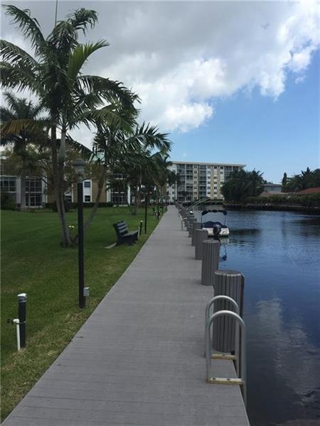 Image 22 of 24 For 3040 16th Ave  303 A