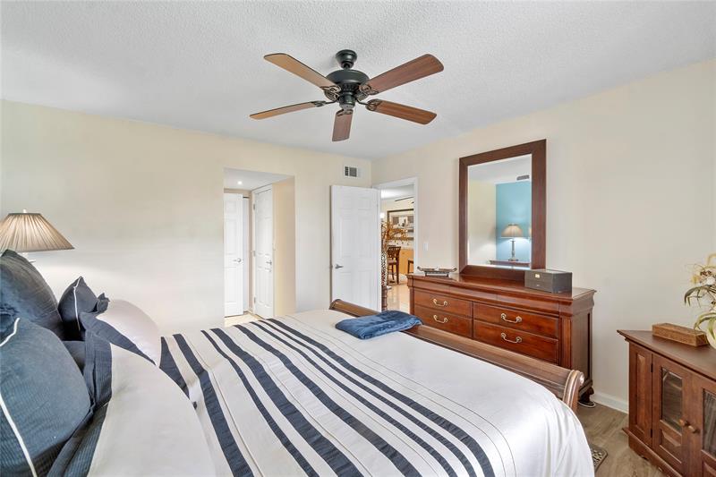 Image 11 of 26 For 9856 Marina Blvd  1311