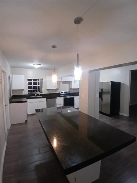 Image 6 of 9 For 5759 61st St