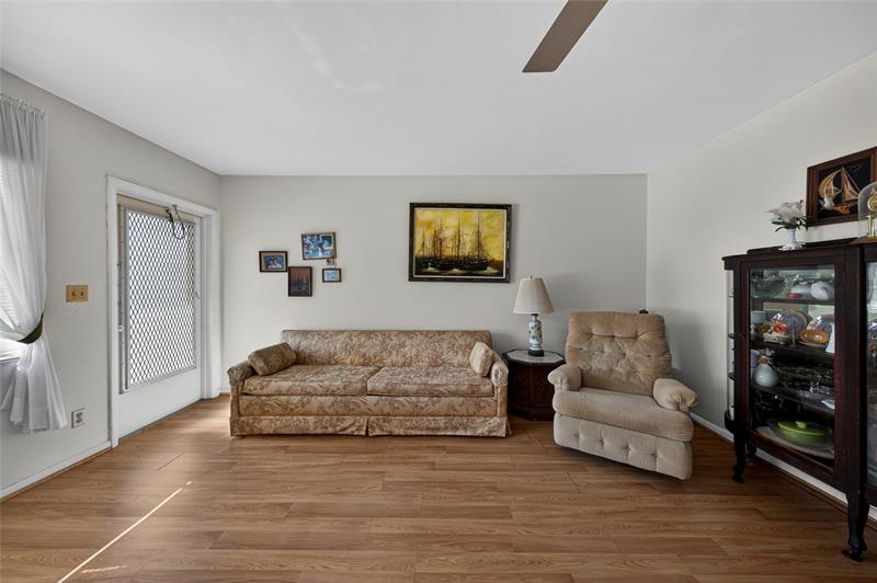 Image 12 of 40 For 11 4th Ave  18