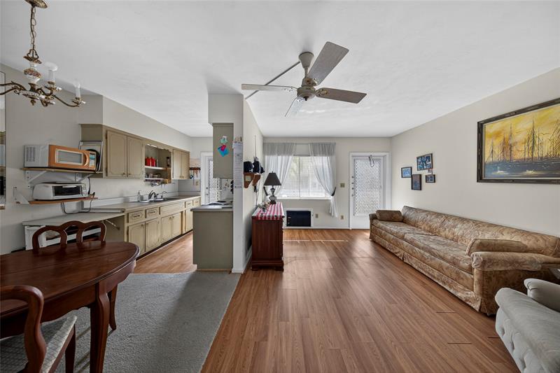 Image 14 of 40 For 11 4th Ave  18