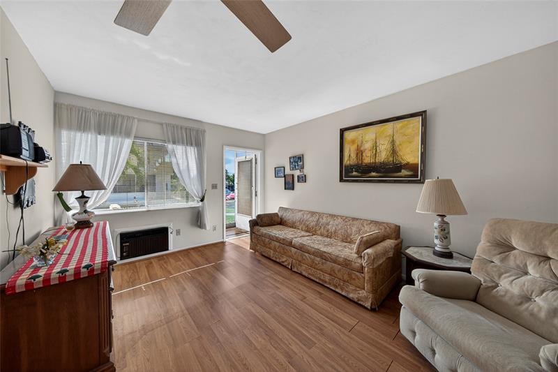 Image 16 of 40 For 11 4th Ave  18