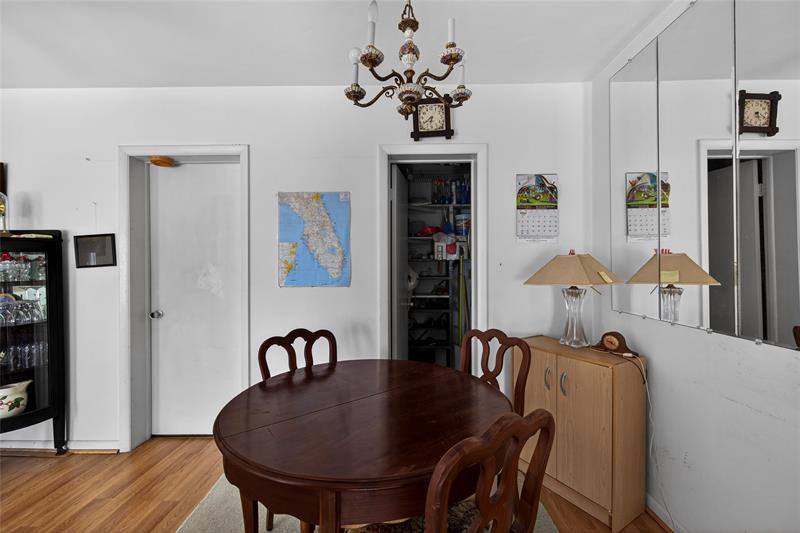 Image 21 of 40 For 11 4th Ave  18