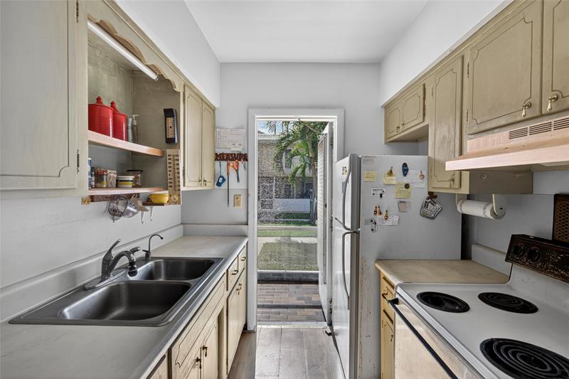 Image 29 of 40 For 11 4th Ave  18