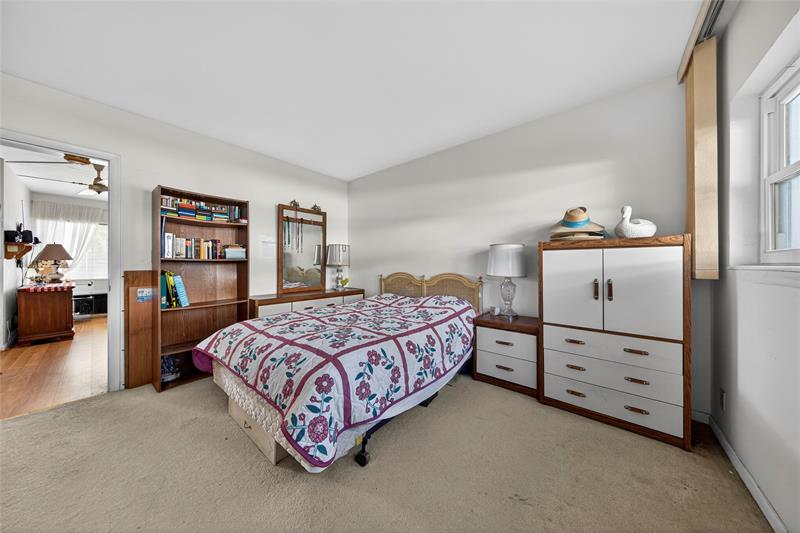 Image 31 of 40 For 11 4th Ave  18