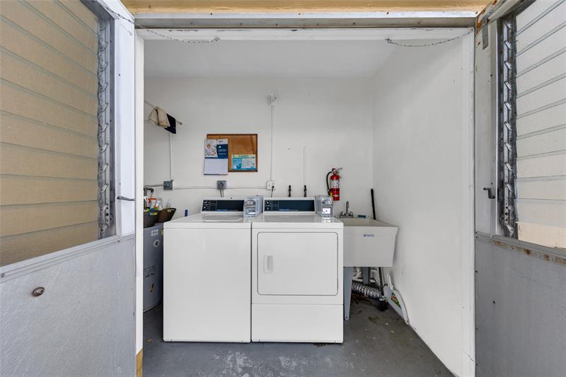 Image 35 of 40 For 11 4th Ave  18