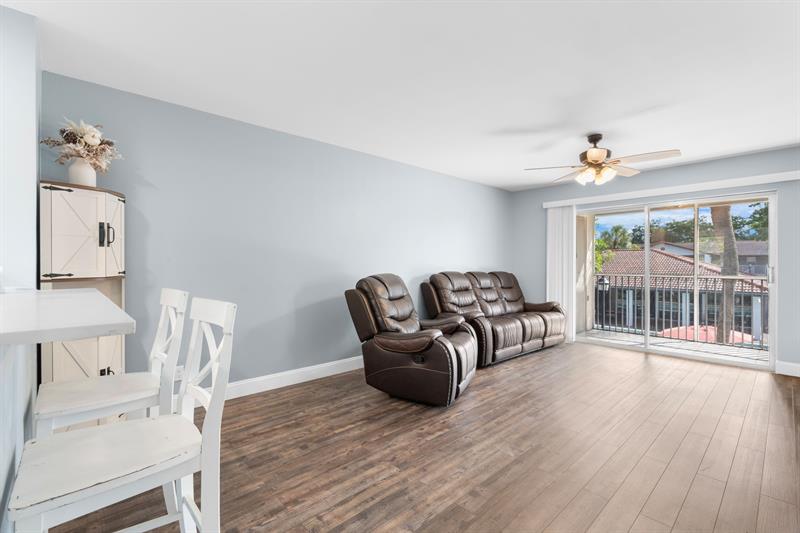 Image 11 of 30 For 8800 Royal Palm Blvd  204-1