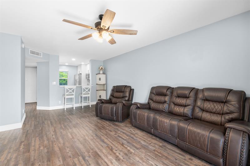 Image 12 of 30 For 8800 Royal Palm Blvd  204-1