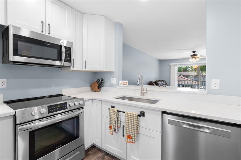 Image 5 of 30 For 8800 Royal Palm Blvd  204-1