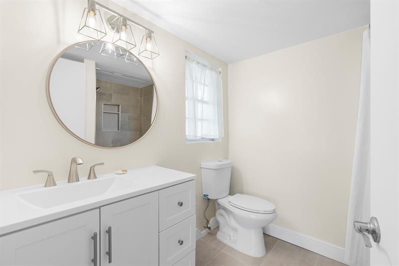 Image 8 of 30 For 8800 Royal Palm Blvd  204-1