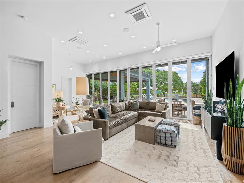 Image 11 of 50 For 11350 6th St