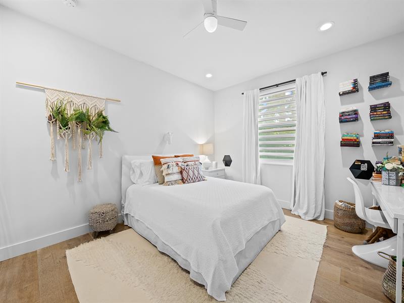 Image 31 of 50 For 11350 6th St