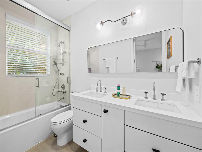 Image 32 of 50 For 11350 6th St