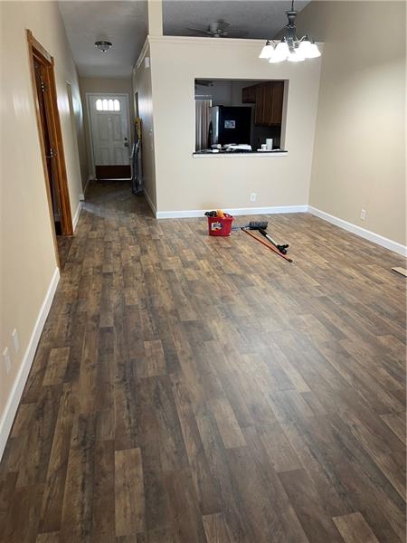 Image 12 of 19 For 5512 Park Rd