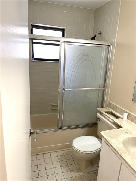 Image 13 of 19 For 5512 Park Rd