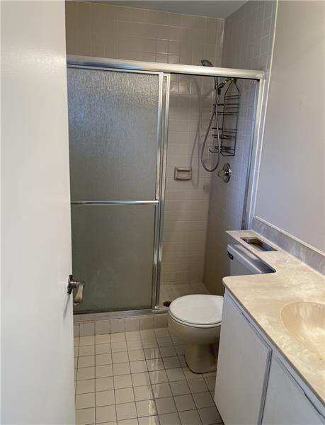 Image 18 of 19 For 5512 Park Rd