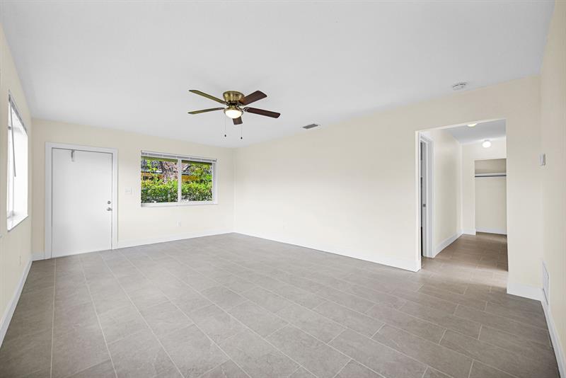 Image 22 of 43 For 2118 14 Ave  Rear