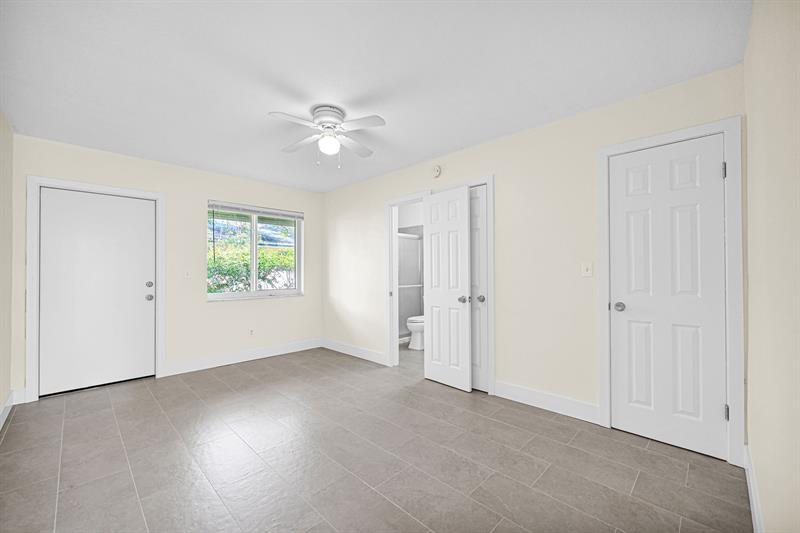 Image 24 of 43 For 2118 14 Ave  Rear