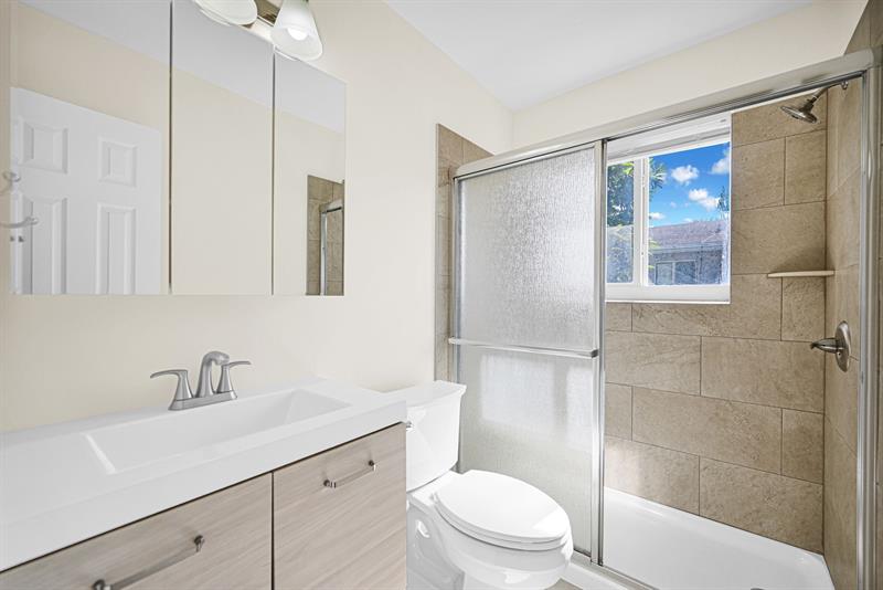 Image 36 of 43 For 2118 14 Ave  Rear