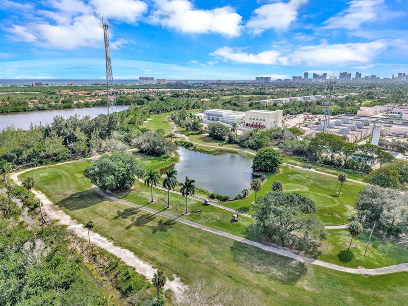 Image 42 of 43 For 2118 14 Ave  Rear