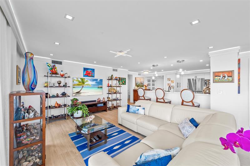 Image 16 of 62 For 3410 Galt Ocean Dr  702n