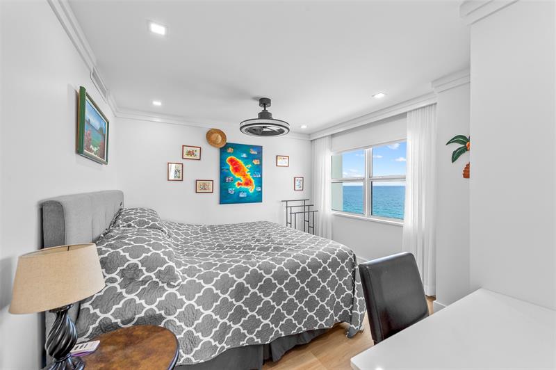 Image 27 of 62 For 3410 Galt Ocean Dr  702n