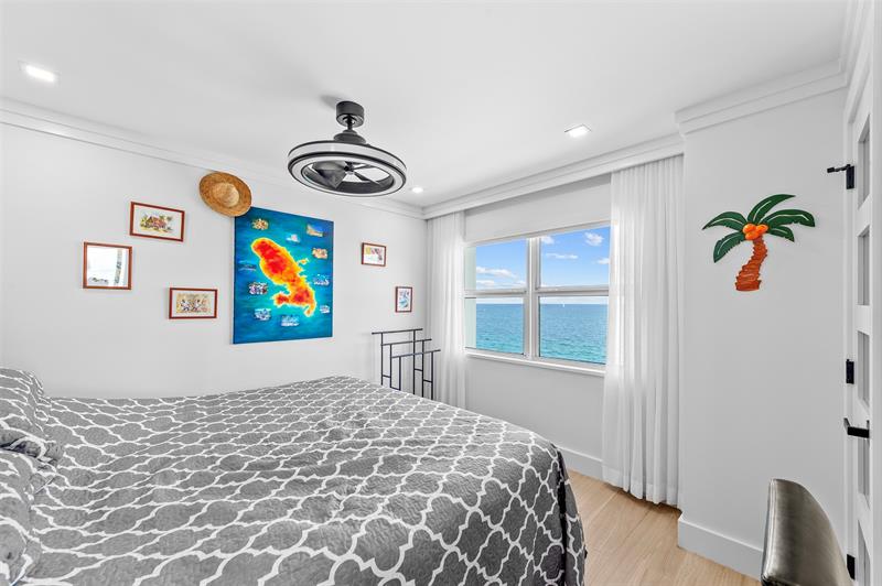 Image 29 of 62 For 3410 Galt Ocean Dr  702n