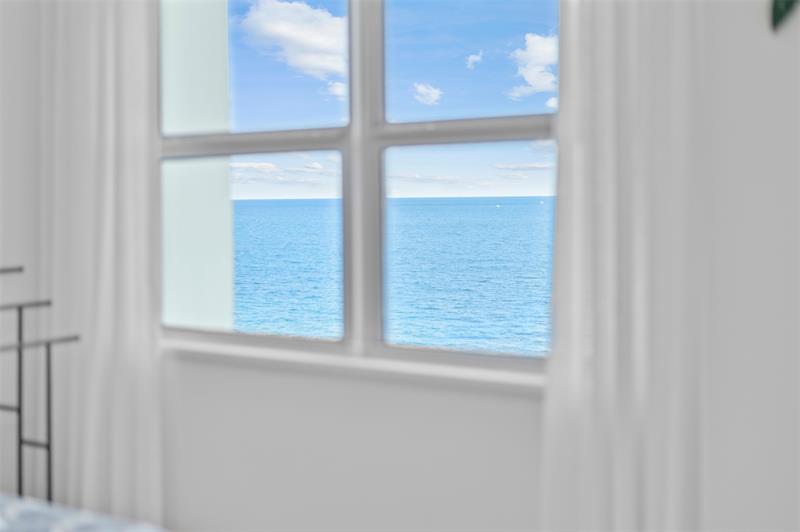 Image 32 of 62 For 3410 Galt Ocean Dr  702n