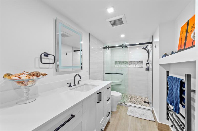 Image 44 of 62 For 3410 Galt Ocean Dr  702n