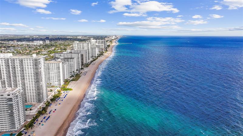 Image 47 of 62 For 3410 Galt Ocean Dr  702n